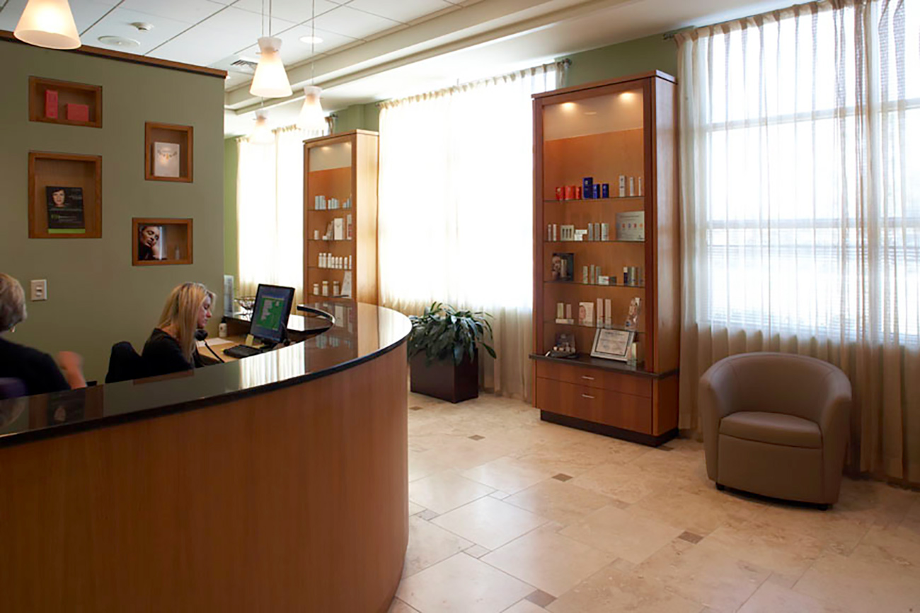 The check in desk at Wilmington Plastic Surgery